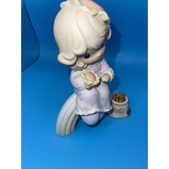 Precious Moments 1994 Figurine 'Dreams Really Do Come True' #128309‎  No Box - Picture 6 of 9
